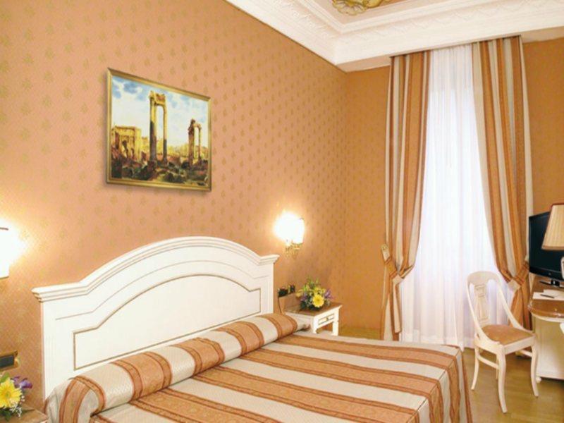 Hotel La Lumiere Di Piazza Di Spagna Rome Room photo