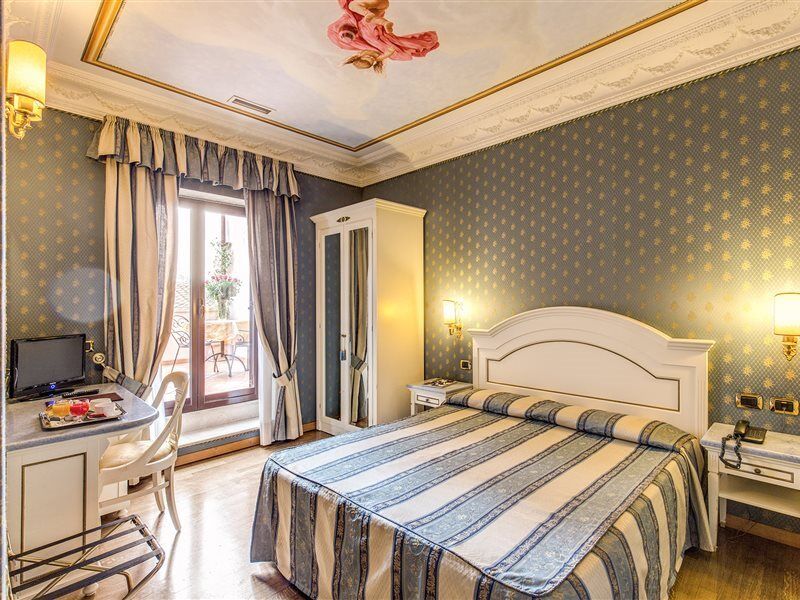 Hotel La Lumiere Di Piazza Di Spagna Rome Exterior photo